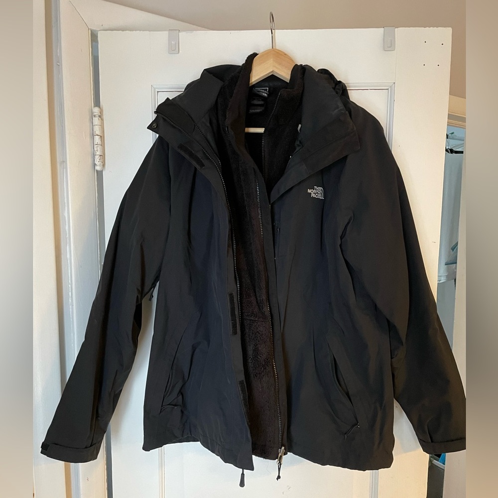North Face Women’s winter/ski coat XL